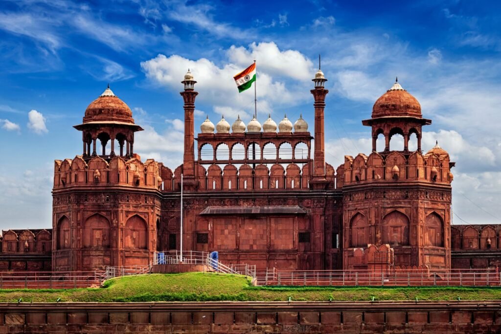 nearest metro station to red fort