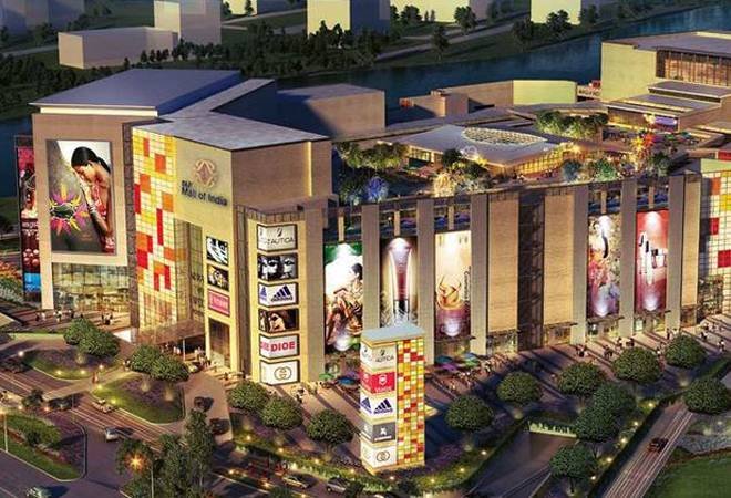 Nearest Metro Station to DLF Mall Noida