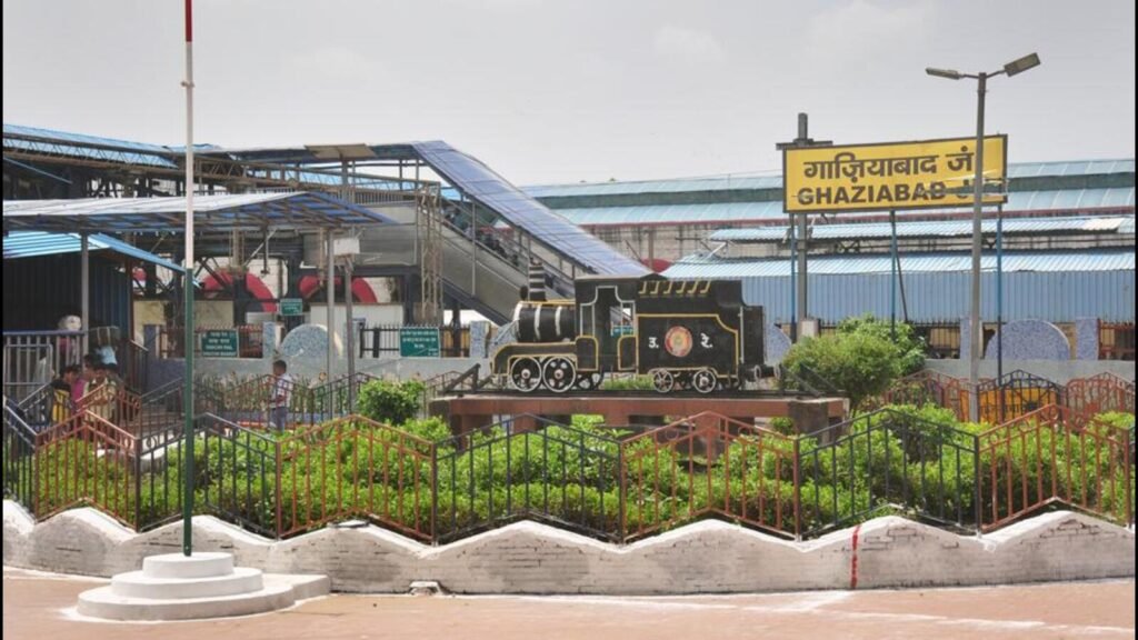 Nearest Metro Station to Ghaziabad Railway Station